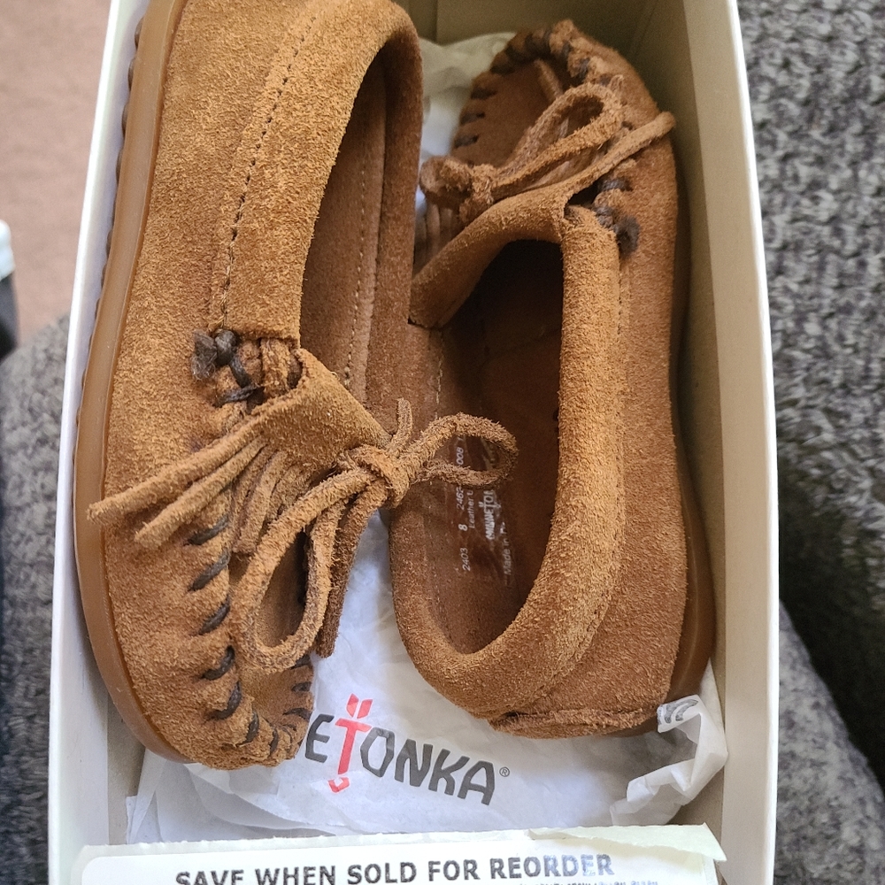 Toddler Childs Size 8 Minnetonka Moccasins